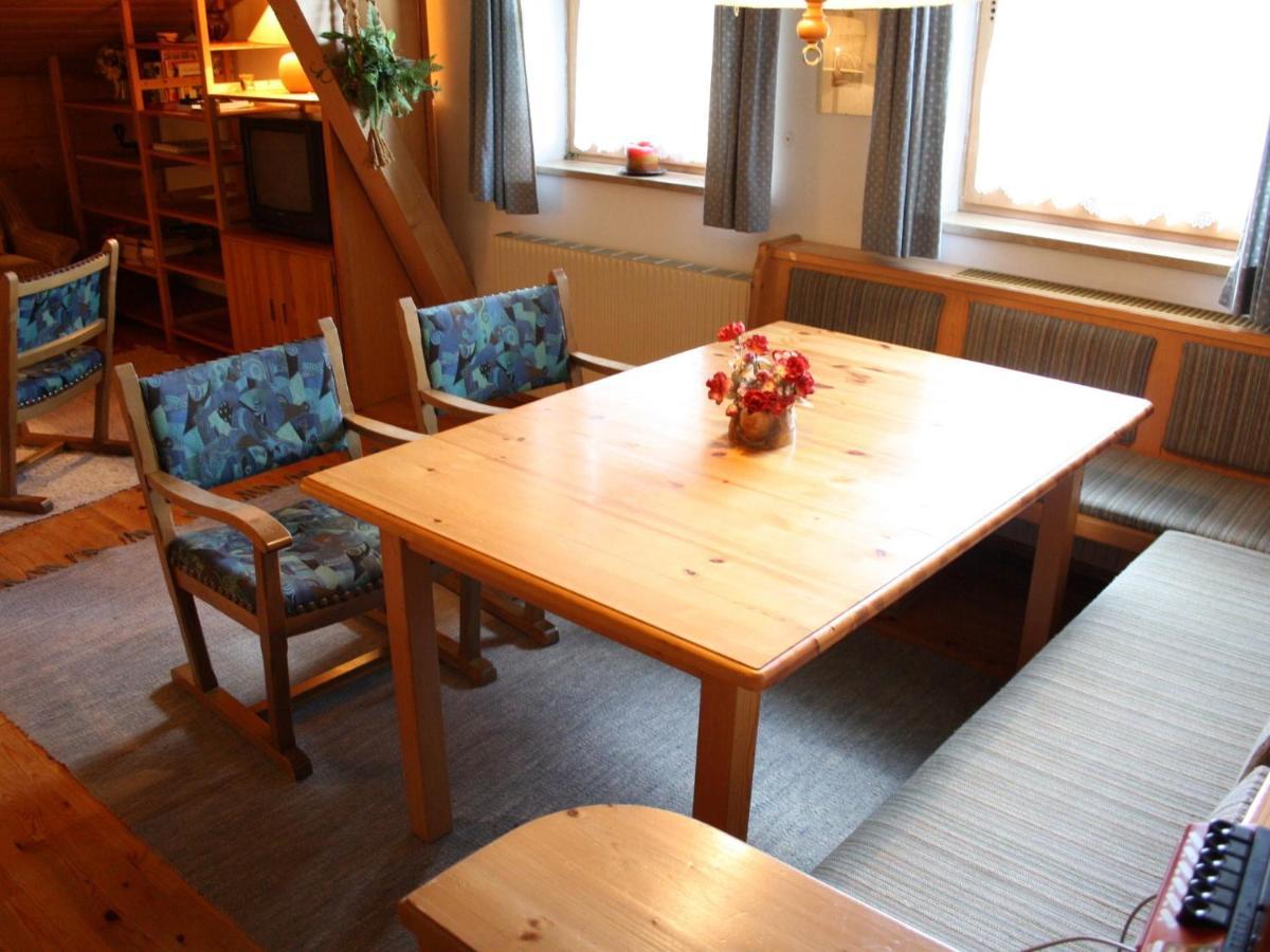 Apartment With Balcony And Sauna Flachau Exteriör bild