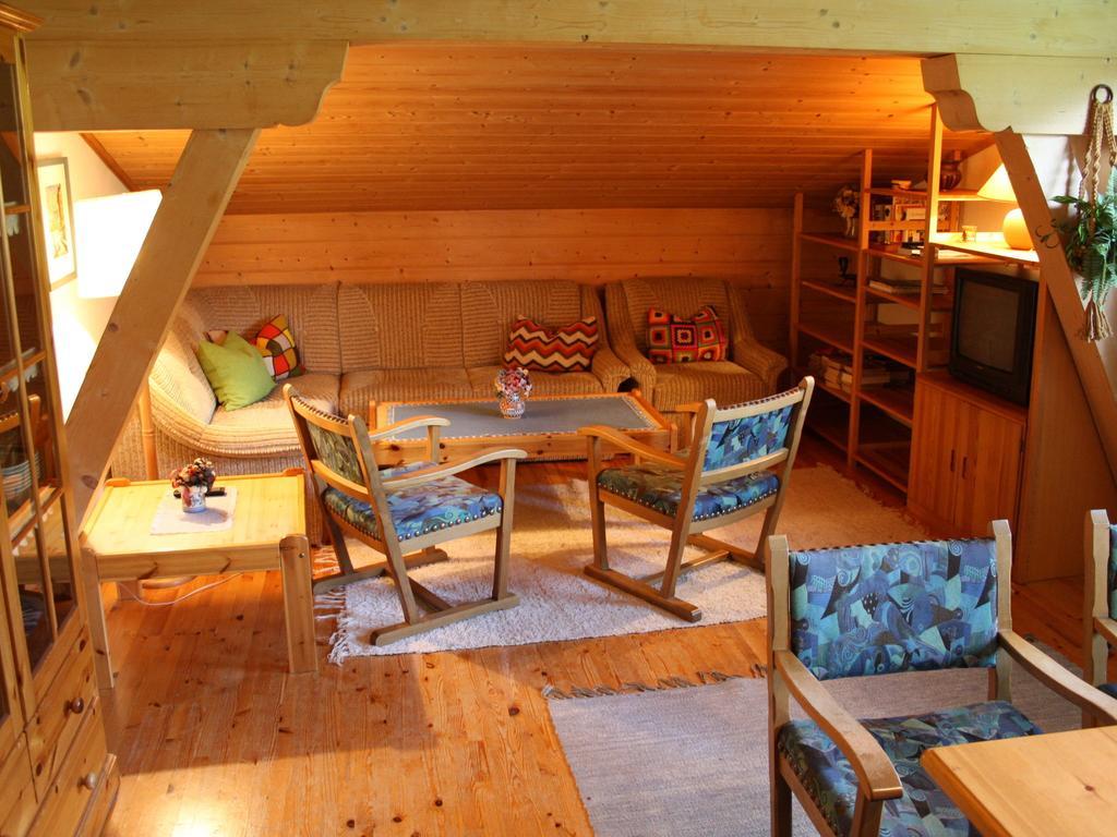 Apartment With Balcony And Sauna Flachau Exteriör bild